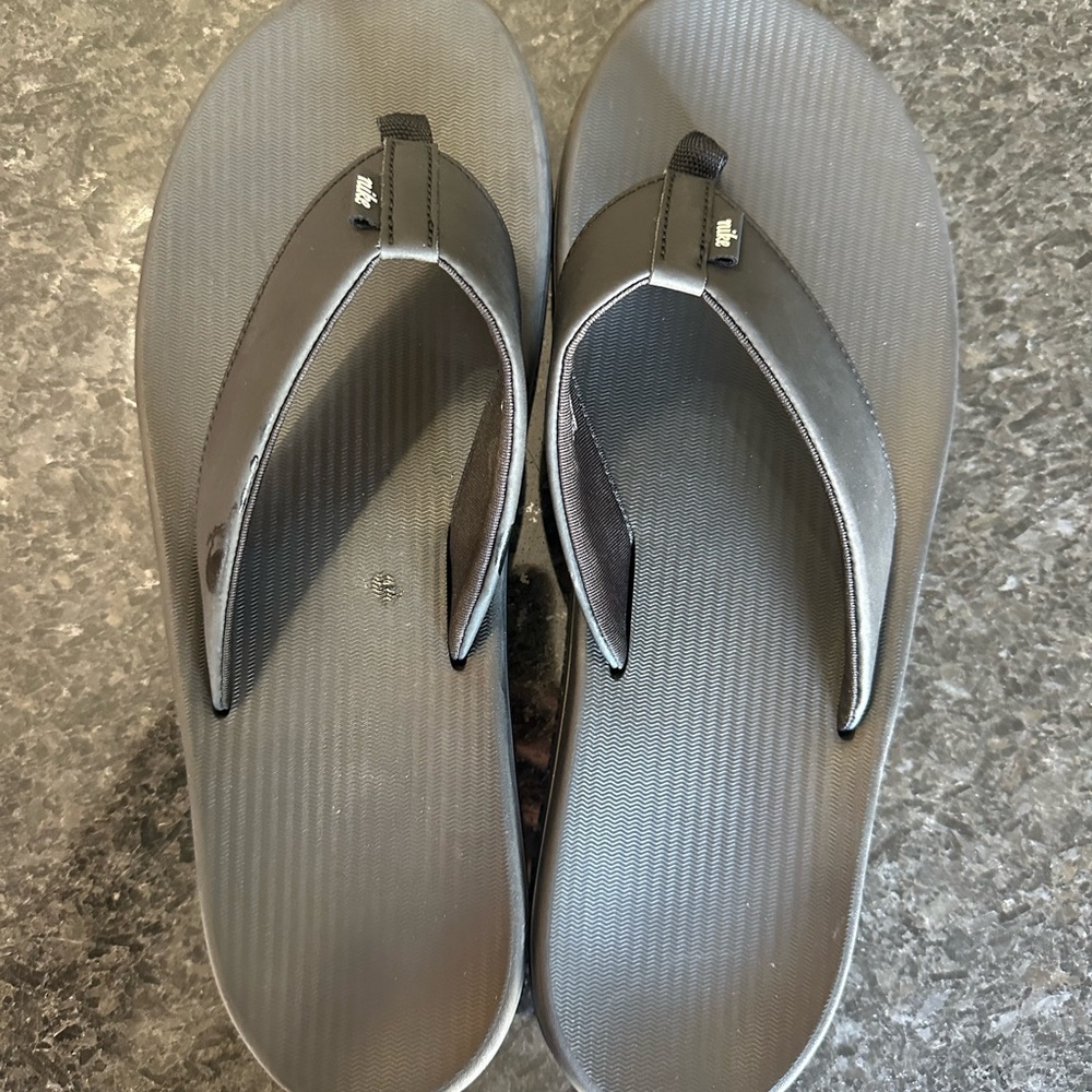 Men’s Nike Flip Flops